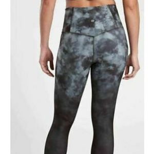 Athlete Ultra High Rise Tie Dye Leggings size L